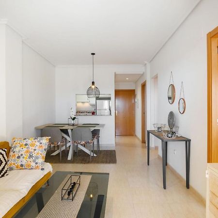 Nice Modern 2 Bed Apartment In Torrievieja Torrevieja Kültér fotó