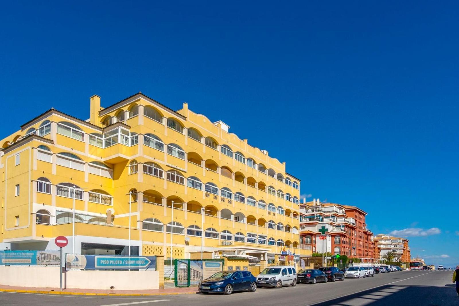 Nice Modern 2 Bed Apartment In Torrievieja Torrevieja Kültér fotó