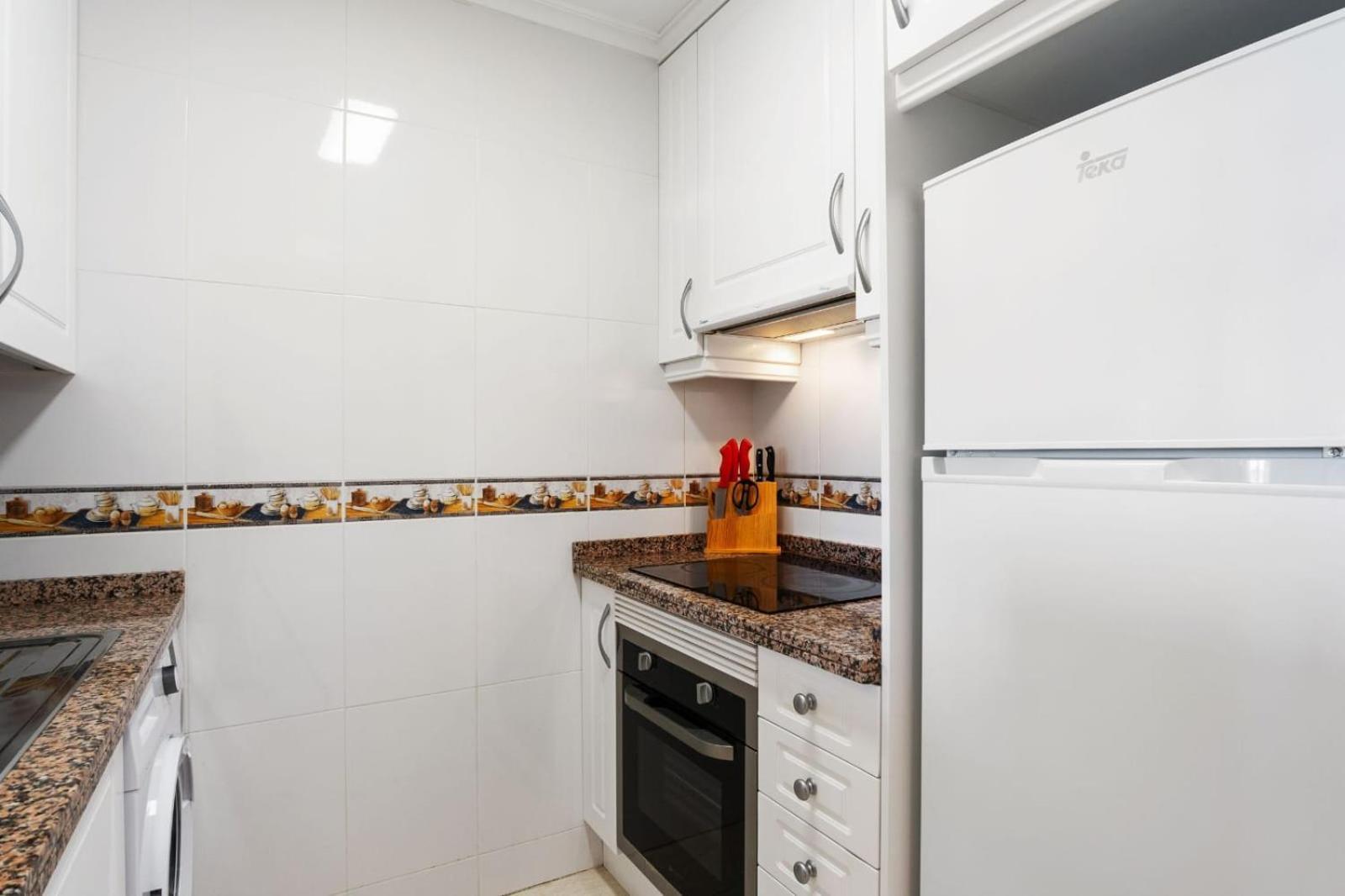Nice Modern 2 Bed Apartment In Torrievieja Torrevieja Kültér fotó